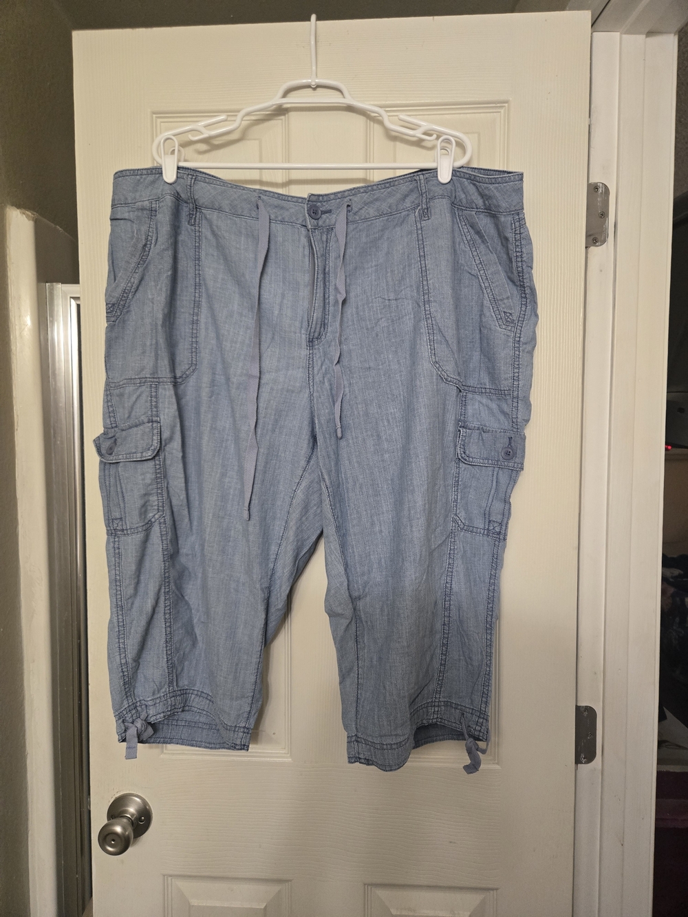 St. John's Bay Light Blue Women's Capris. Plus Size 24.